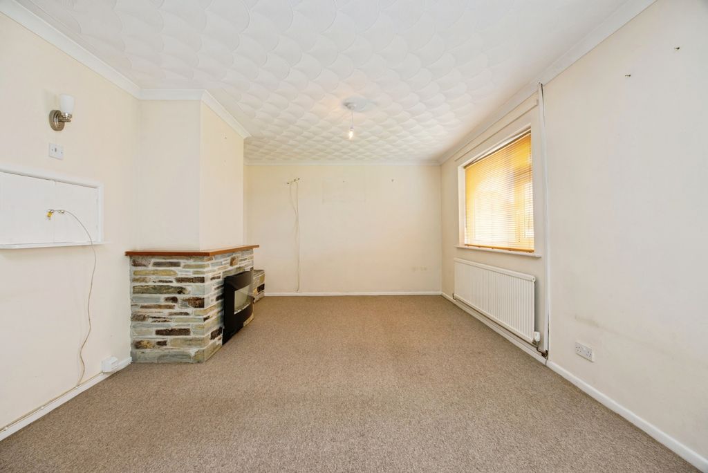 Property photo 3 of 15 Reception Room
