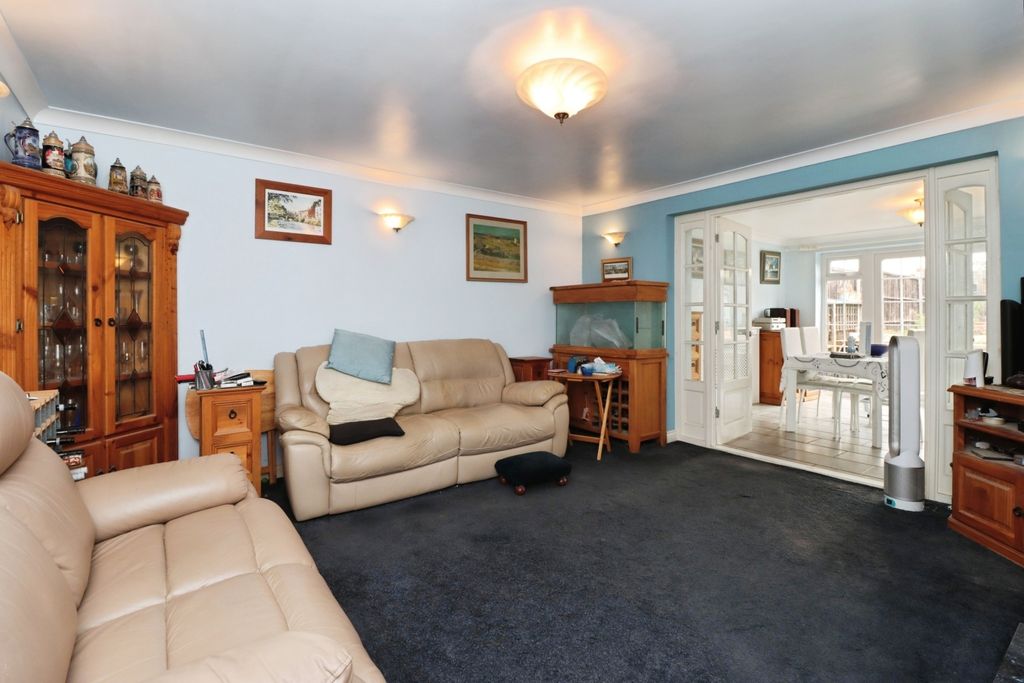 Property photo 2 of 17 Image 1