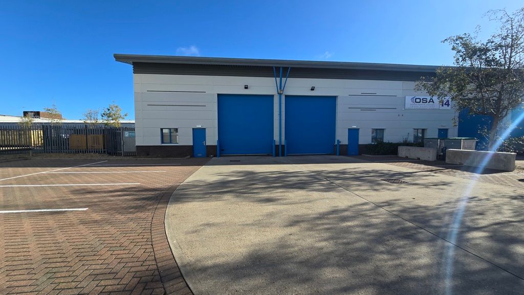 Property photo 1 of 8 Photo 6