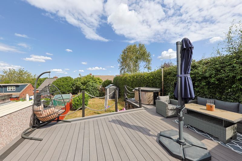 Property photo 2 of 26 Garden