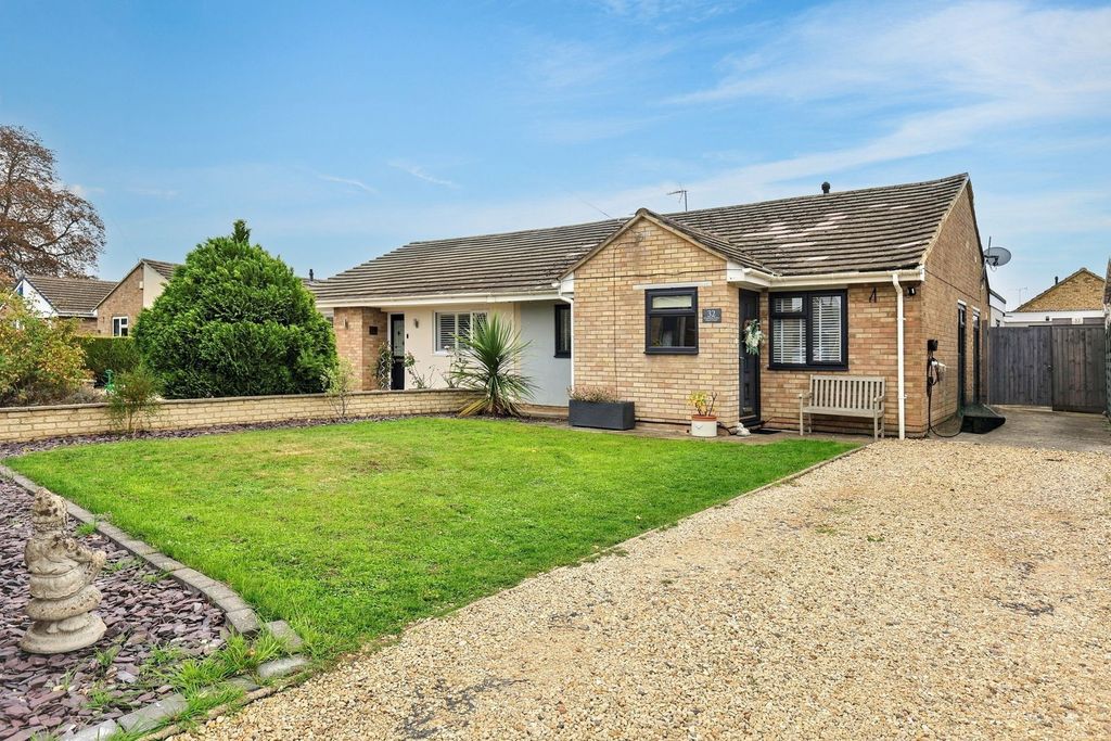 Property photo 1 of 18