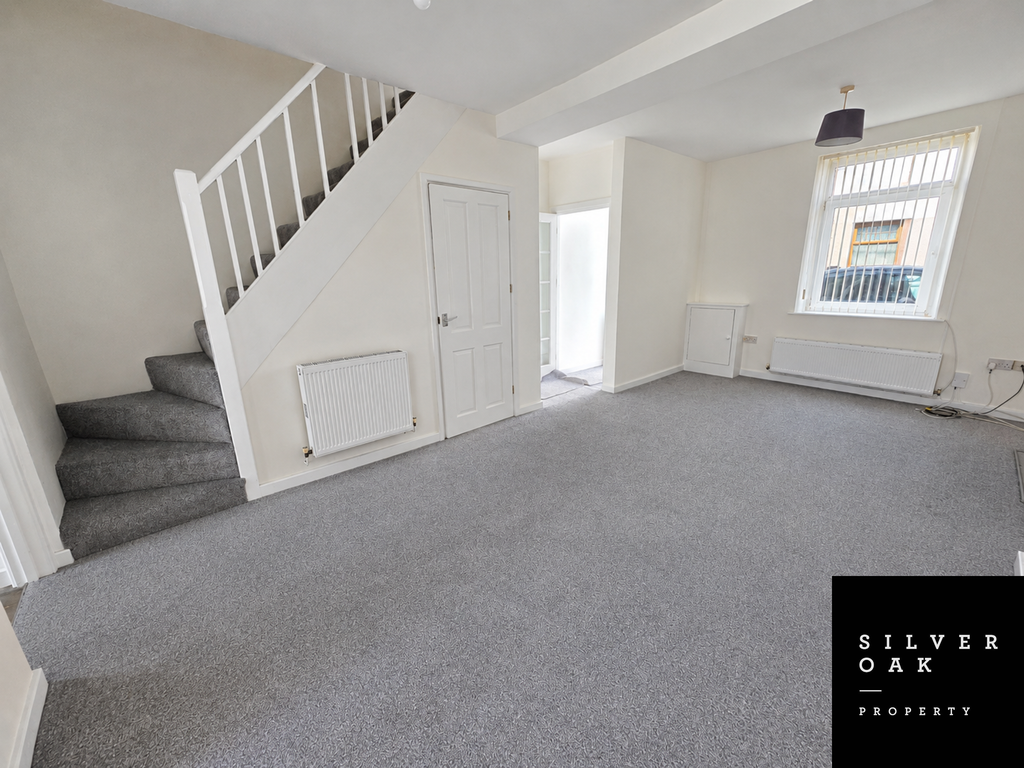 Property photo 2 of 8 2
