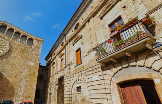 Property photo 3 of 20