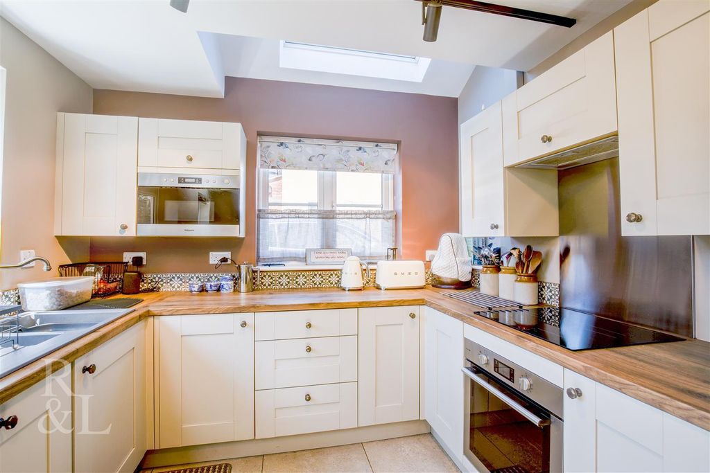 Property photo 3 of 23 9Igadkjwtkiyxwjl_Jzciq.Jpg