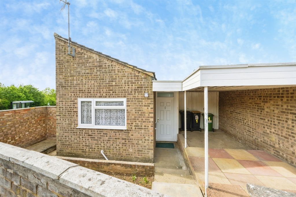 Property photo 1 of 11