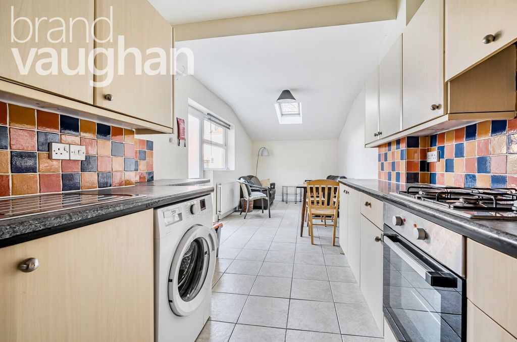 Property photo 1 of 10 F3A8E306-E407-40B...