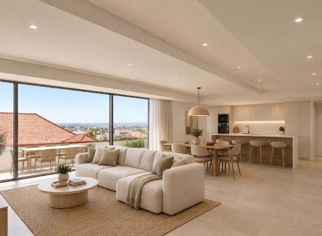 Property photo 1 of 7 New 3 Bedroom Apartment With Garage 5 Min. From The Beach