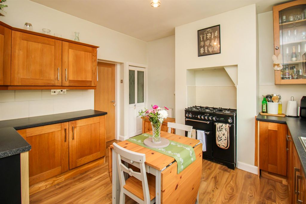 Property photo 3 of 13 Kitchen Diner