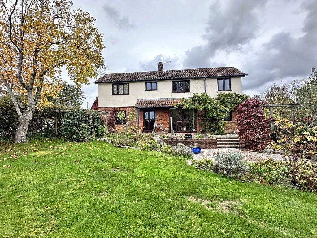 Property photo 2 of 32 Picture 2