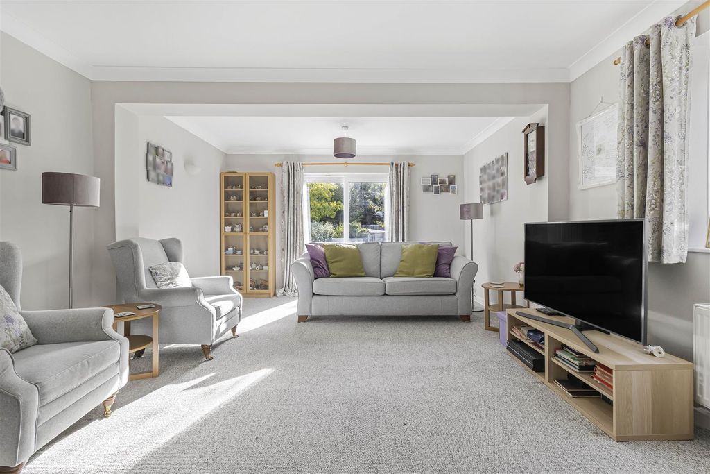 Property photo 2 of 18 10_63489.Jpg