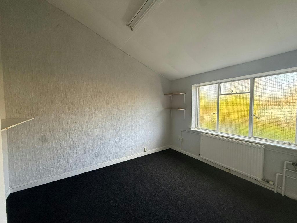 Property photo 2 of 8 Whatsapp Image 2026-10-28 At 11.39.16 (10).Jpeg