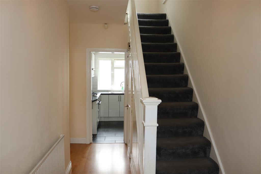 Property photo 3 of 34 Hallway