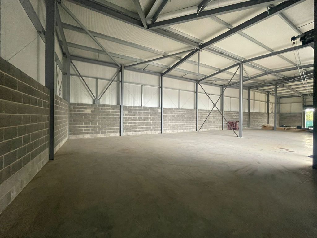 Property photo 2 of 5 Photo 4