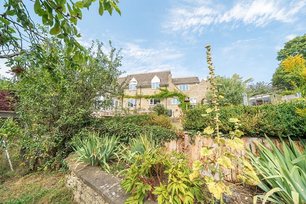 Property photo 3 of 23