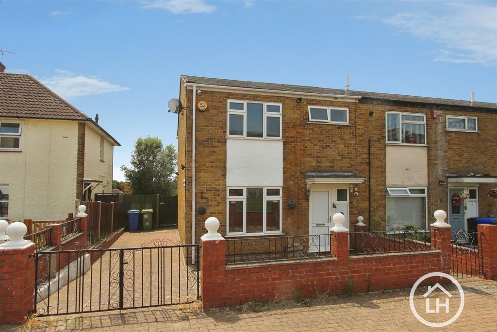 Property photo 1 of 14 External