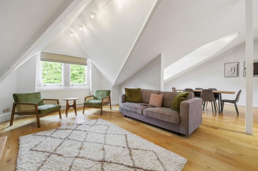 Property photo 2 of 11 B.Jpg