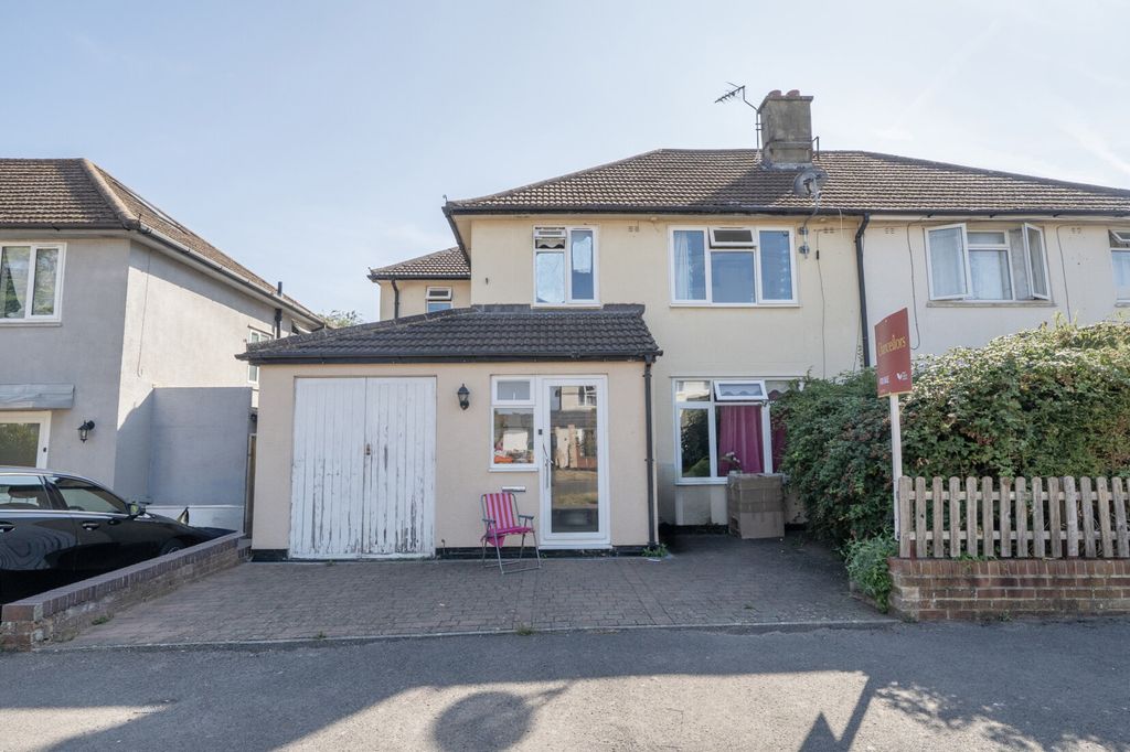 Property photo 1 of 13 External