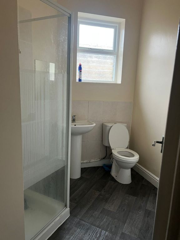 Property photo 2 of 4
