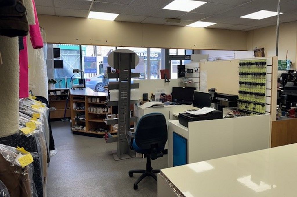 Property photo 3 of 7