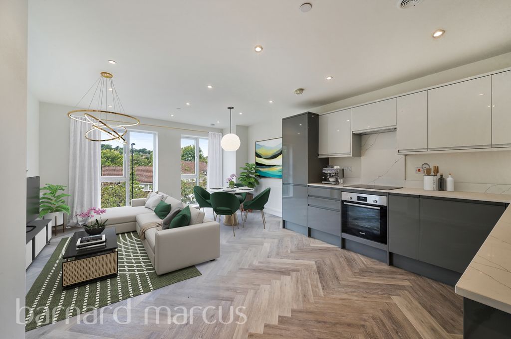 Property photo 1 of 10 Living Room