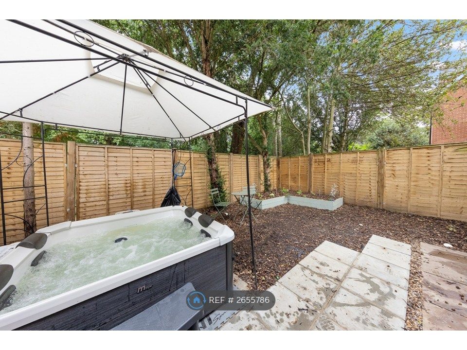 Property photo 3 of 26