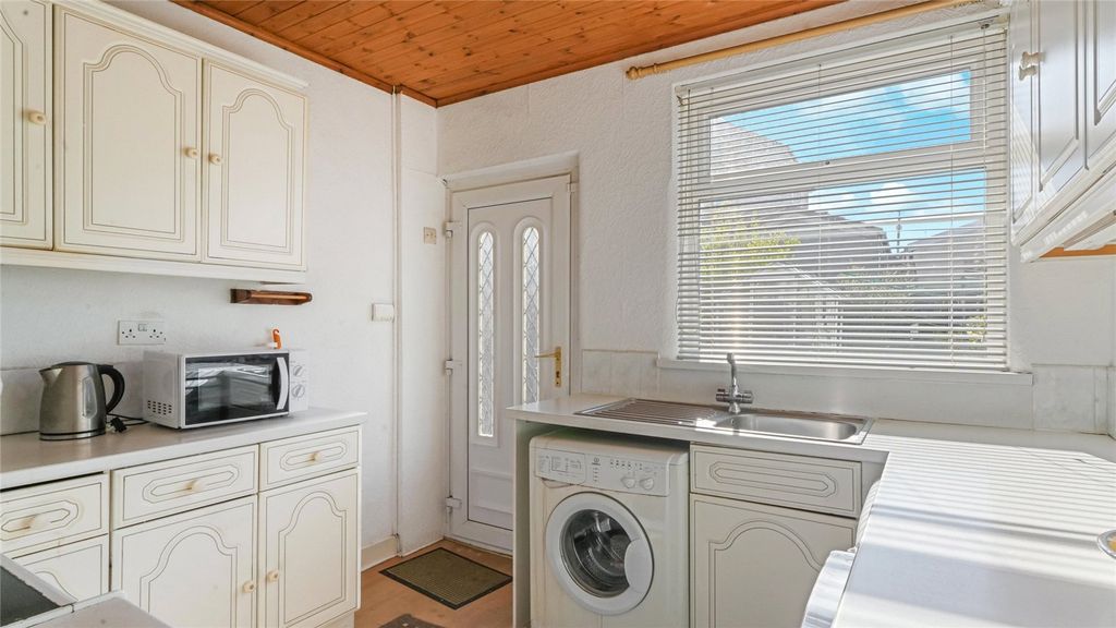Property photo 3 of 26 Picture No. 09