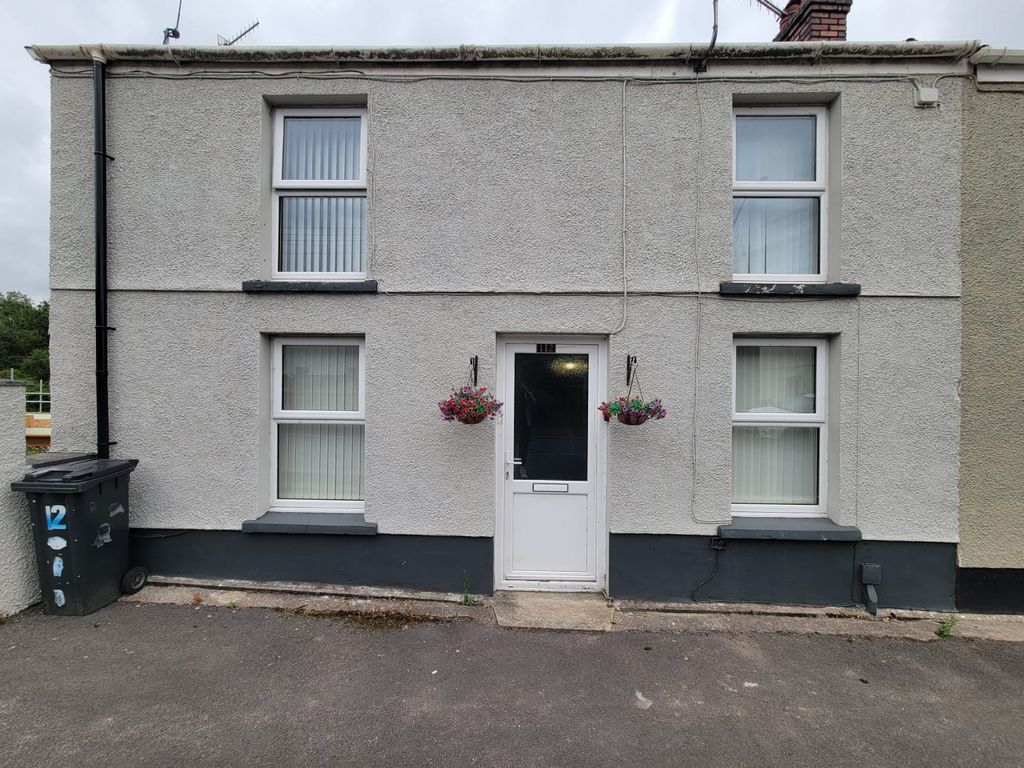 Property photo 1 of 32