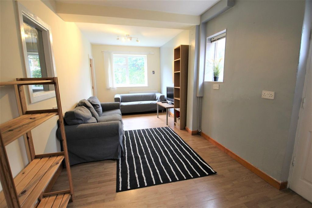 Property photo 1 of 12 Img_9806.Jpg