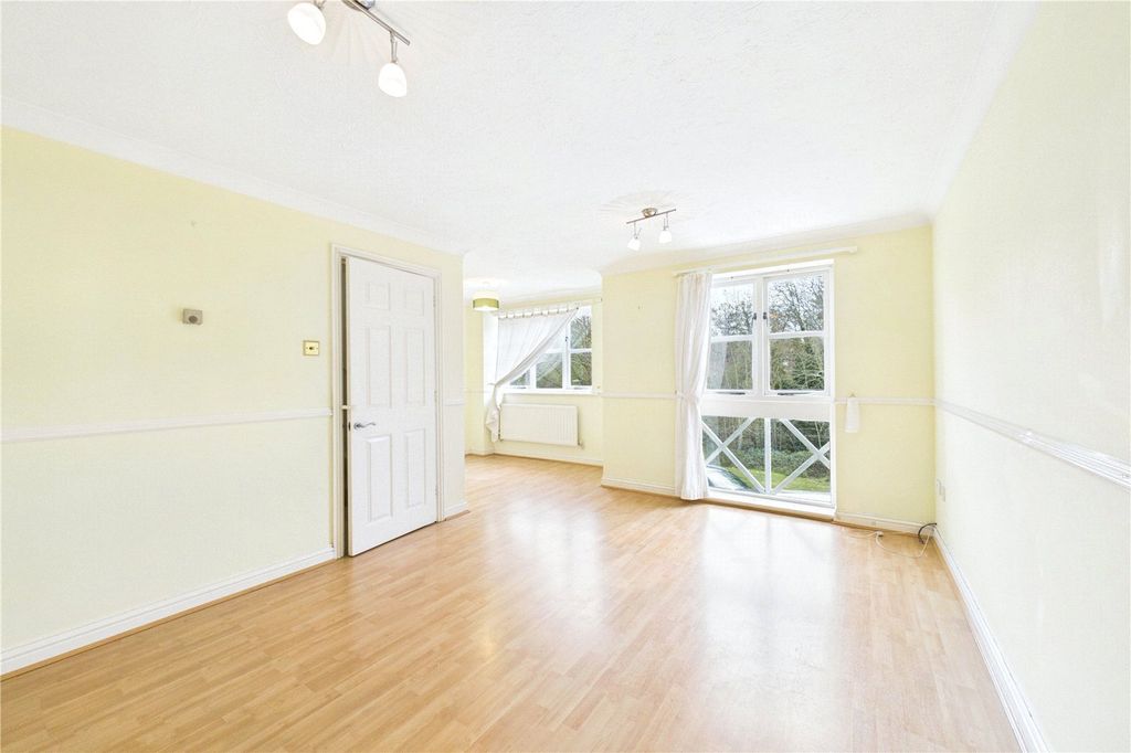 Property photo 2 of 15 Living Room