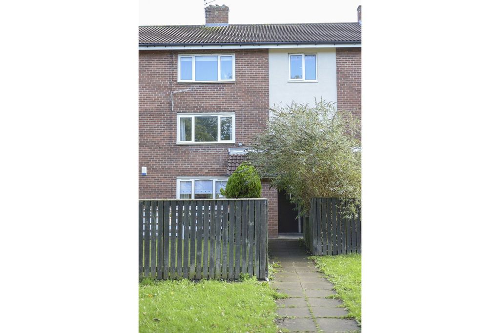 Property photo 1 of 15