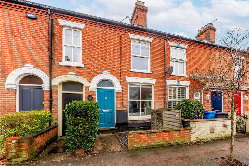 Property photo 1 of 23