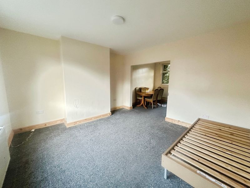 Property photo 2 of 10 Lounge