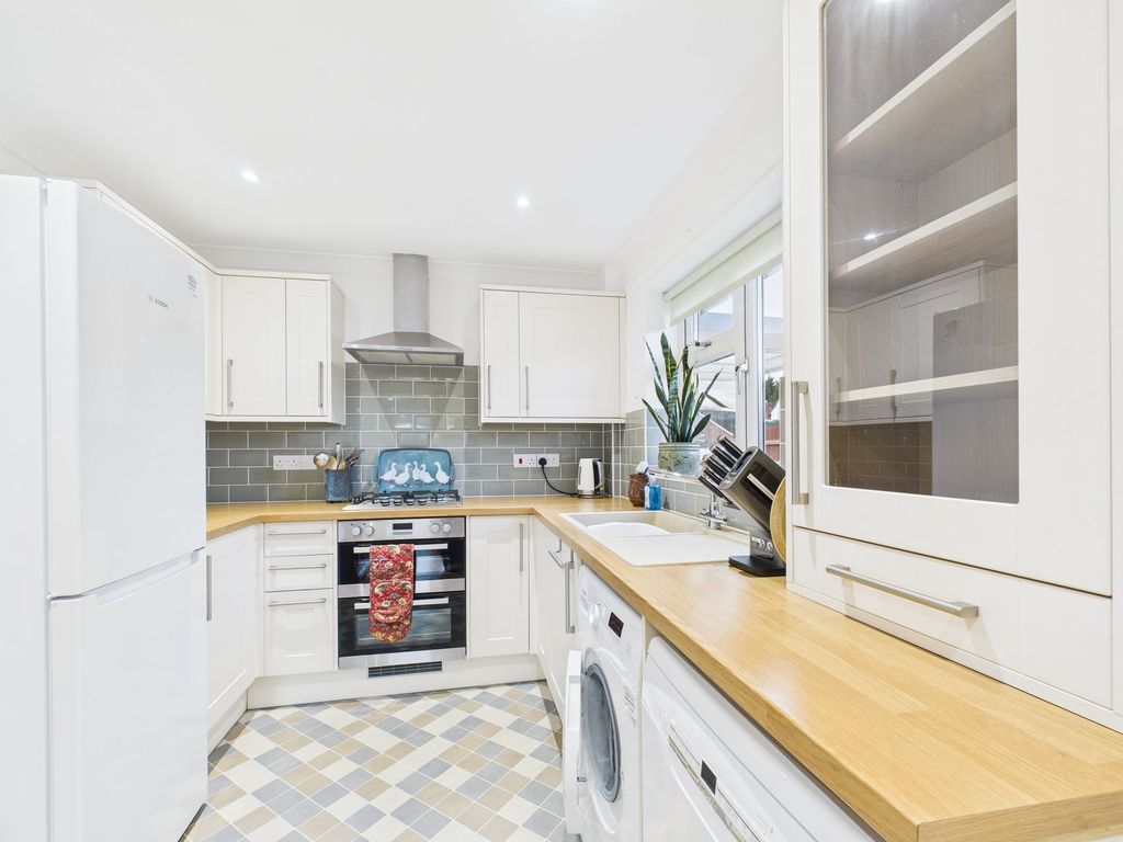 Property photo 3 of 15