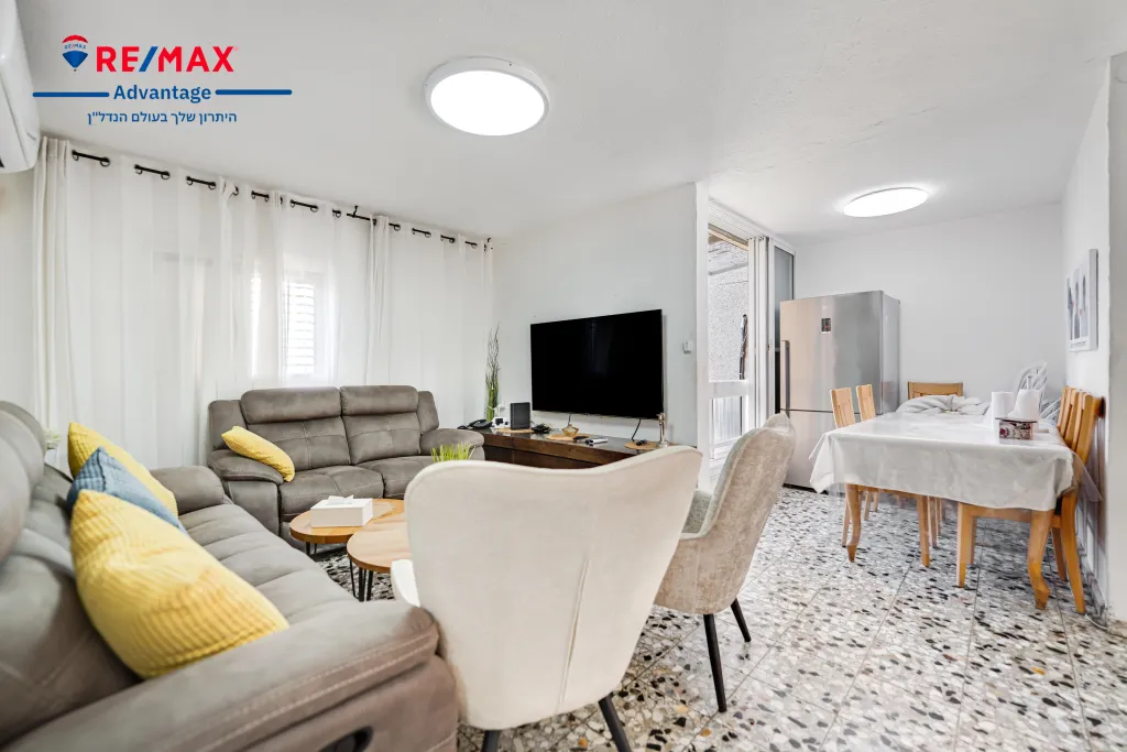 Property photo 1 of 6