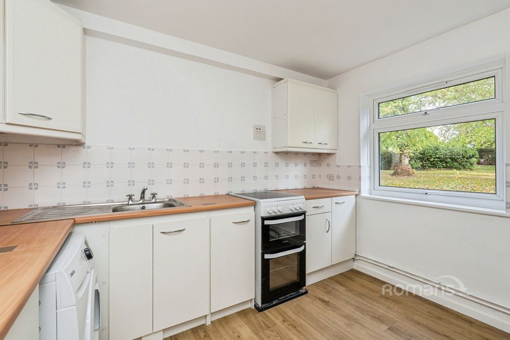 Property photo 2 of 10 Pbox-Img.Jpg