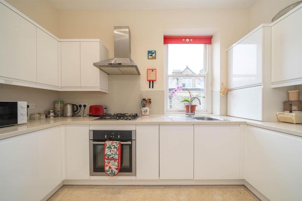 Property photo 3 of 19 Dsc08909-6.Jpg