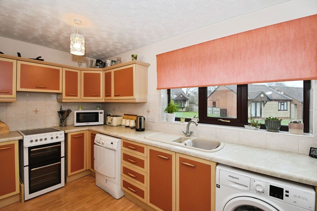 Property photo 2 of 16 Pbox-Img.Jpg