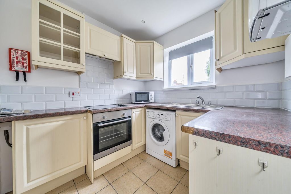 Property photo 2 of 14 Kitchen