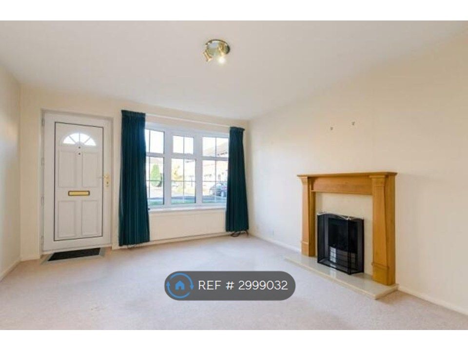 Property photo 3 of 26 Large Living/Dining With Fireplace