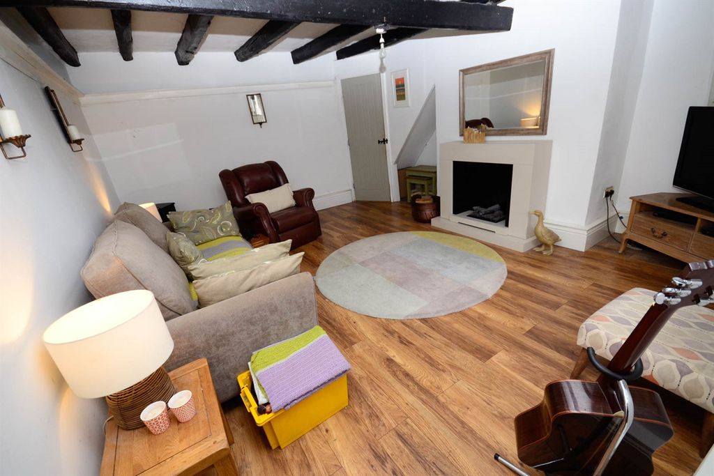 Property photo 3 of 21 Nos 4 Lounge