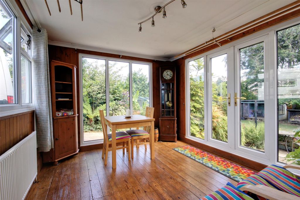 Property photo 3 of 14