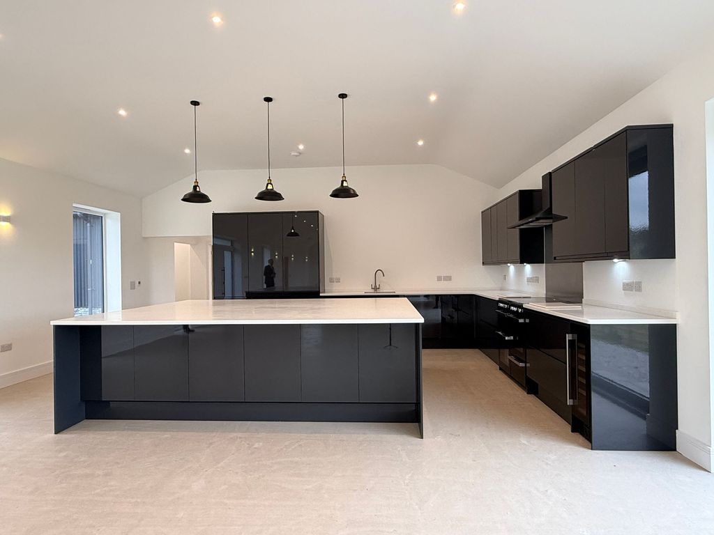 Property photo 2 of 57