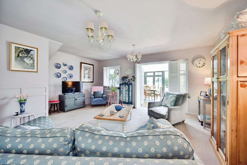 Property photo 2 of 18 Pbox-Img.Jpg
