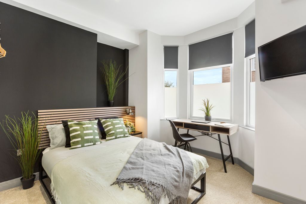 Property photo 1 of 7 Studio