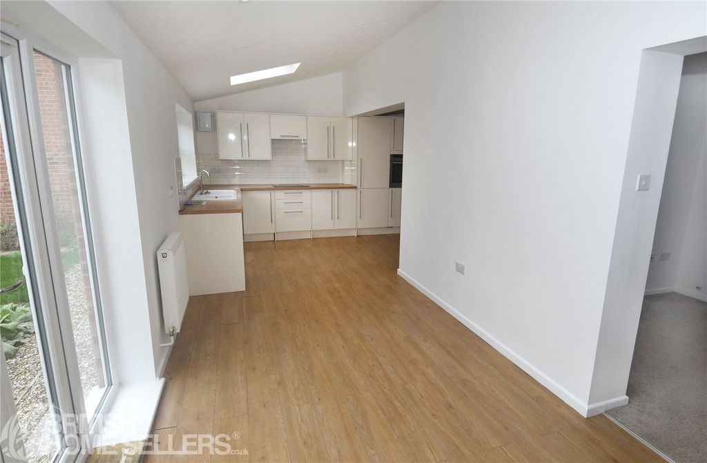 Property photo 3 of 13 Picture No. 07