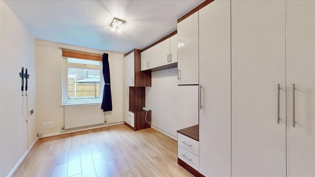 Property photo 2 of 17 6-Jetstar-Way-01112026_210931.Jpeg