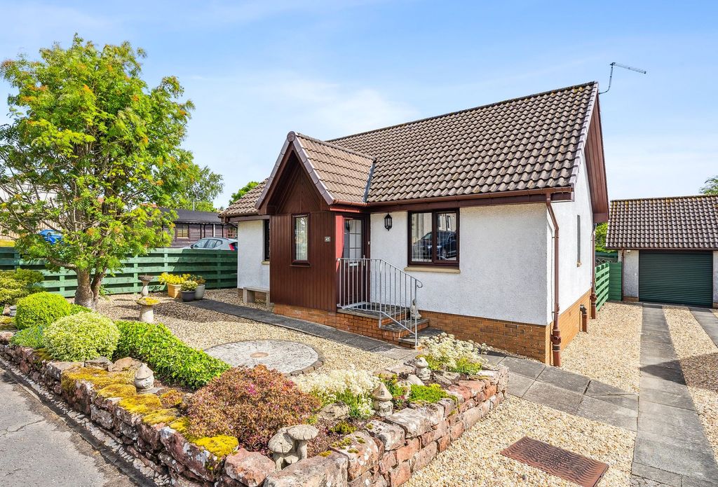 Property photo 1 of 24