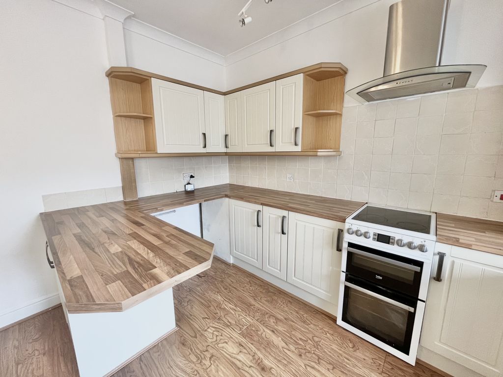 Property photo 2 of 18 Gallery