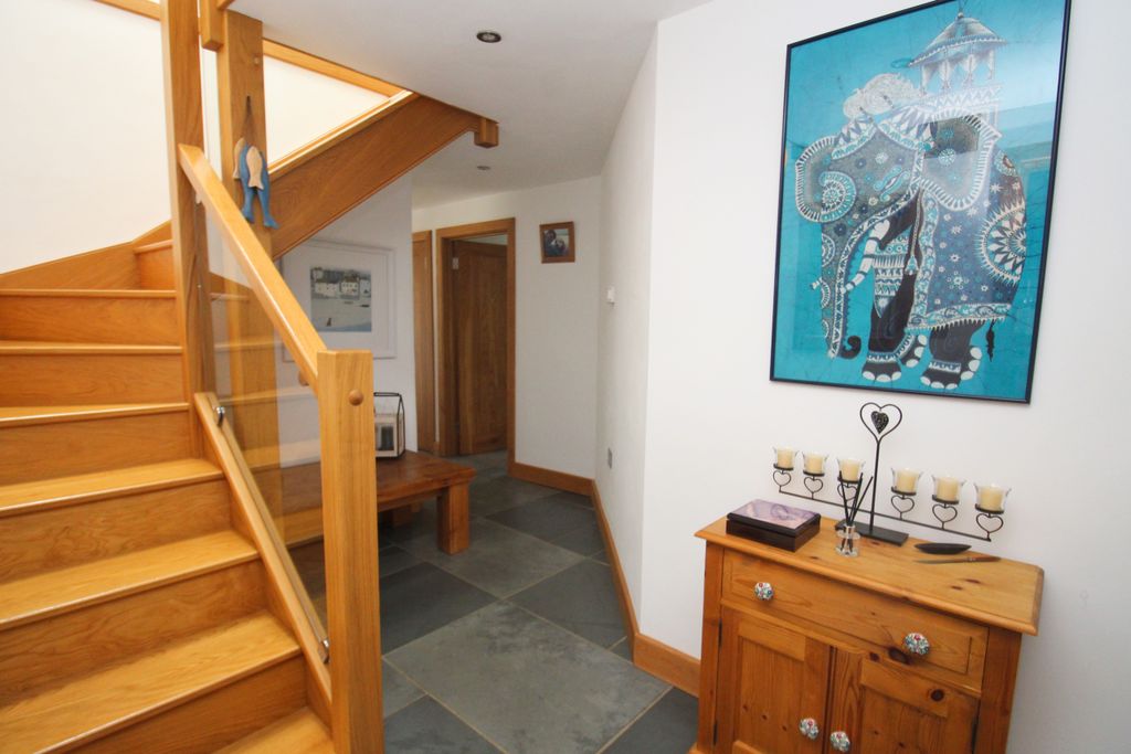 Property photo 2 of 23 Hall