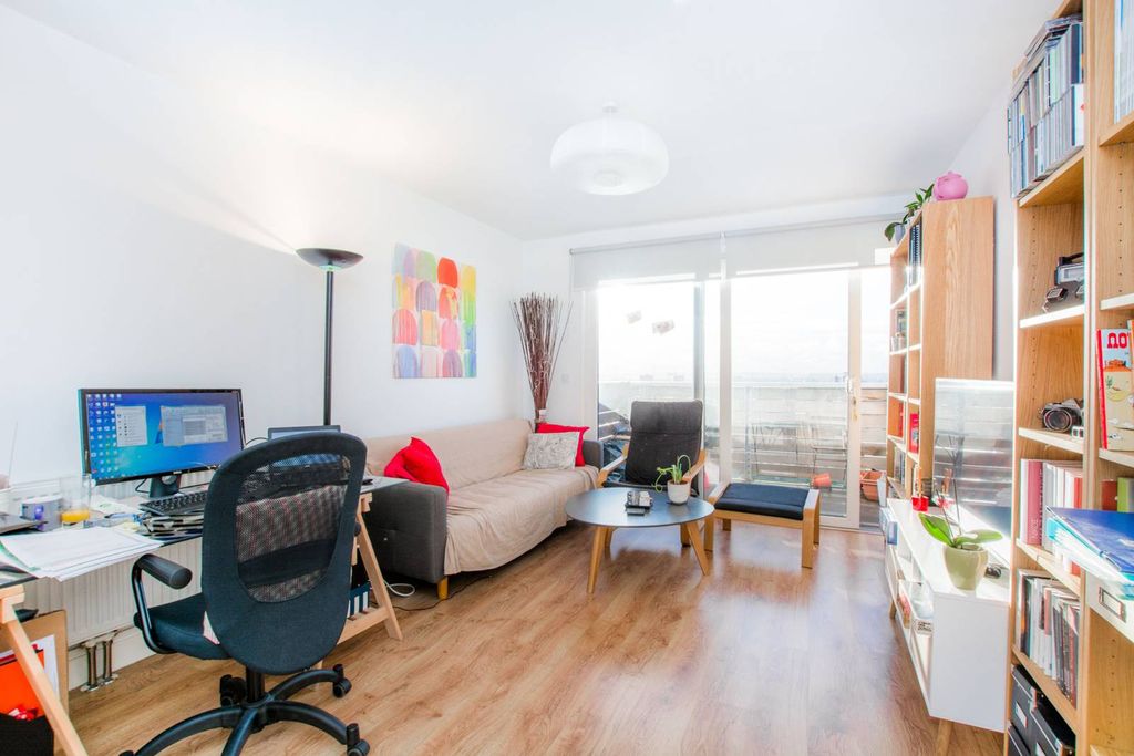 Property photo 2 of 10